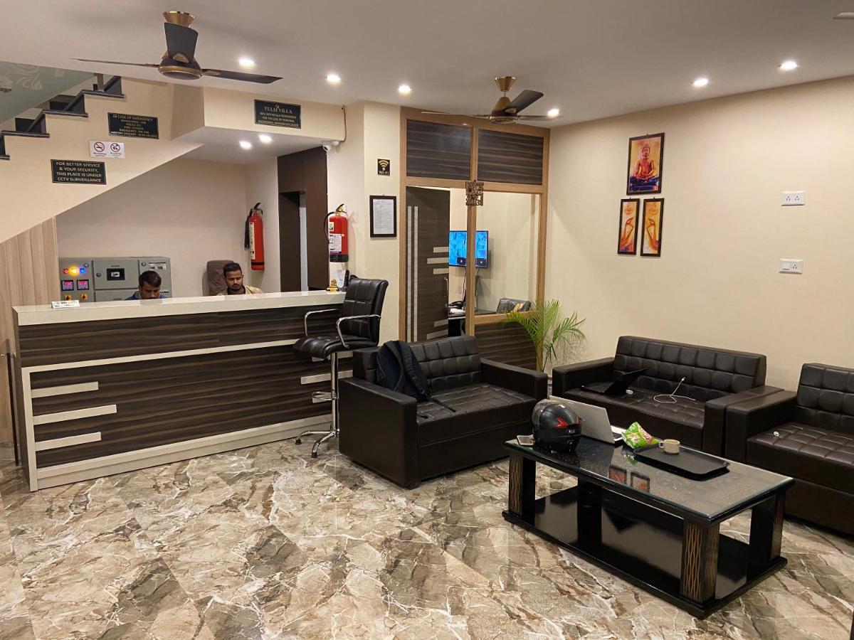 Hotel Tulsi Villa Dehradun Extérieur photo