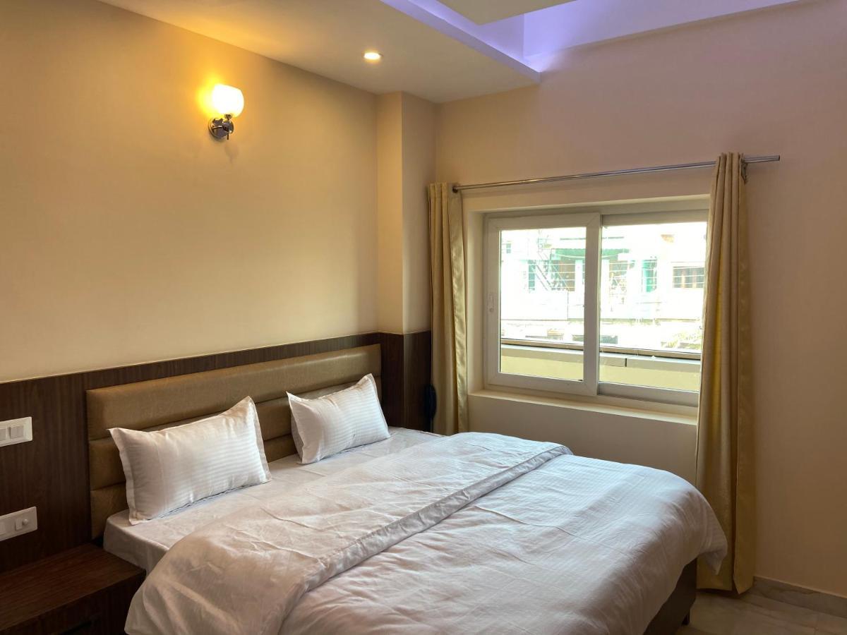 Hotel Tulsi Villa Dehradun Extérieur photo